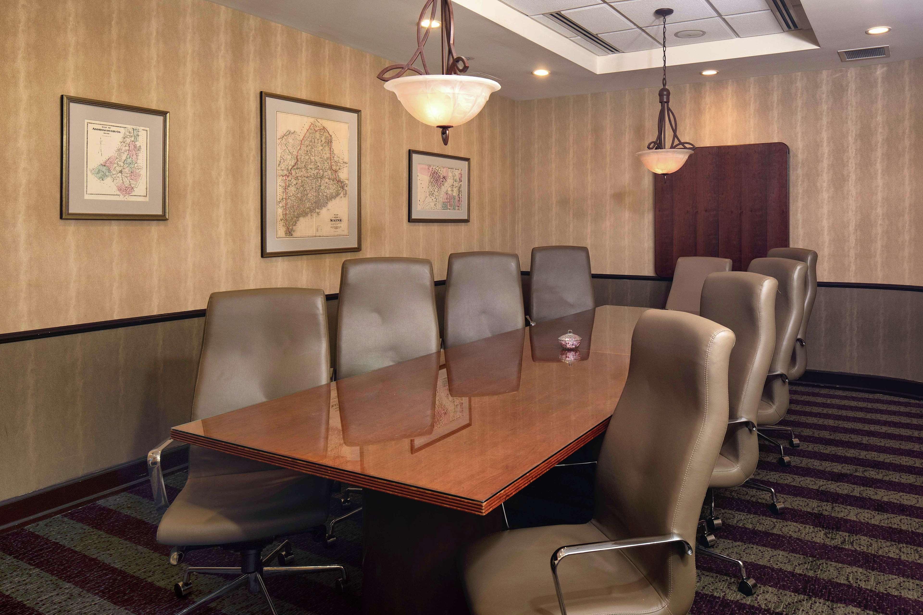 Hilton Garden Inn Auburn Riverwatch Eksteriør billede