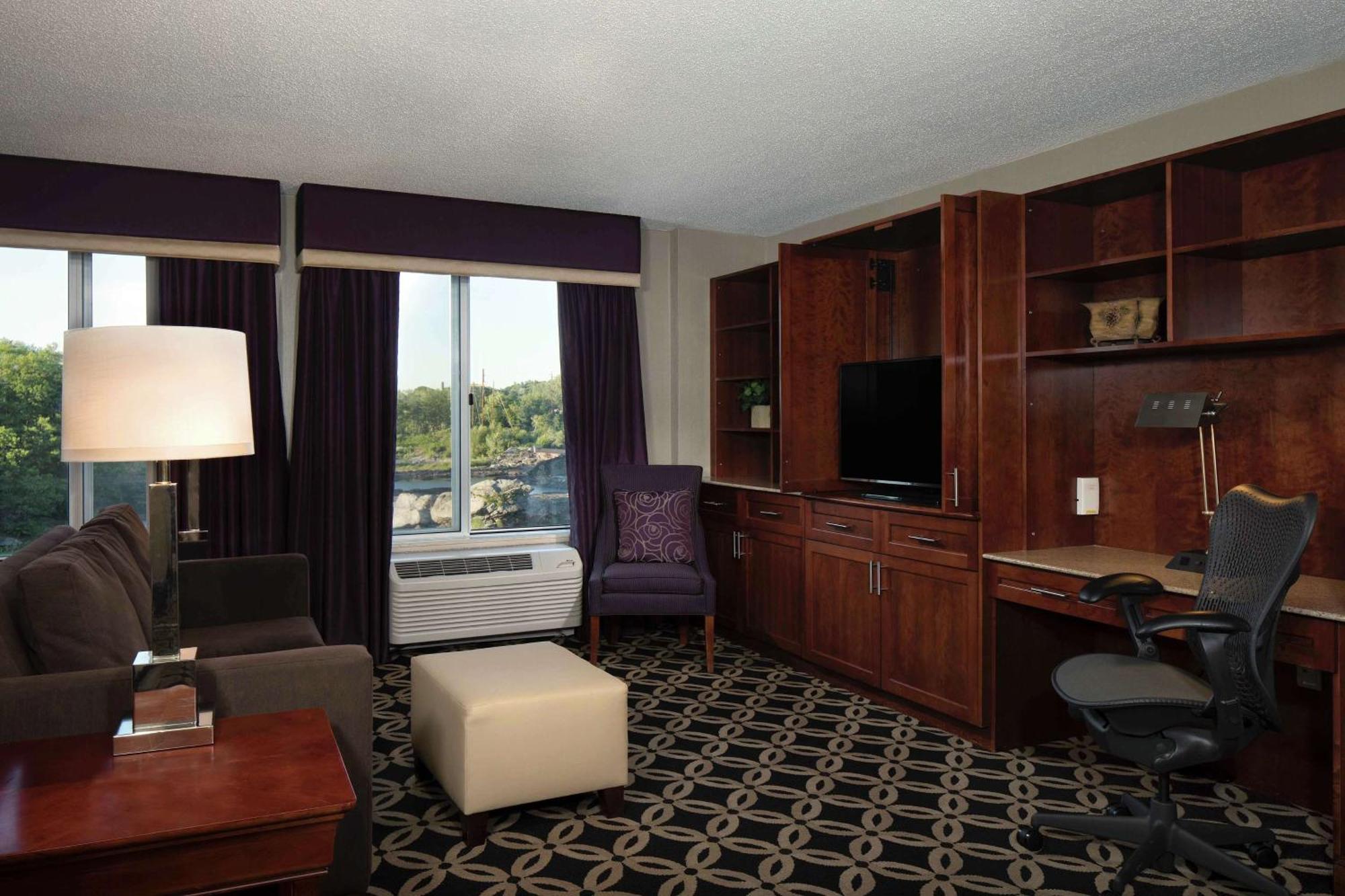 Hilton Garden Inn Auburn Riverwatch Eksteriør billede