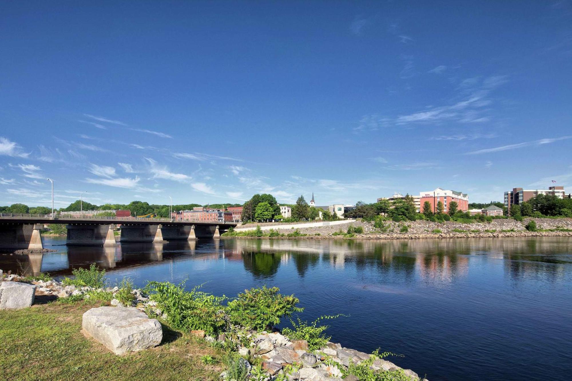 Hilton Garden Inn Auburn Riverwatch Eksteriør billede