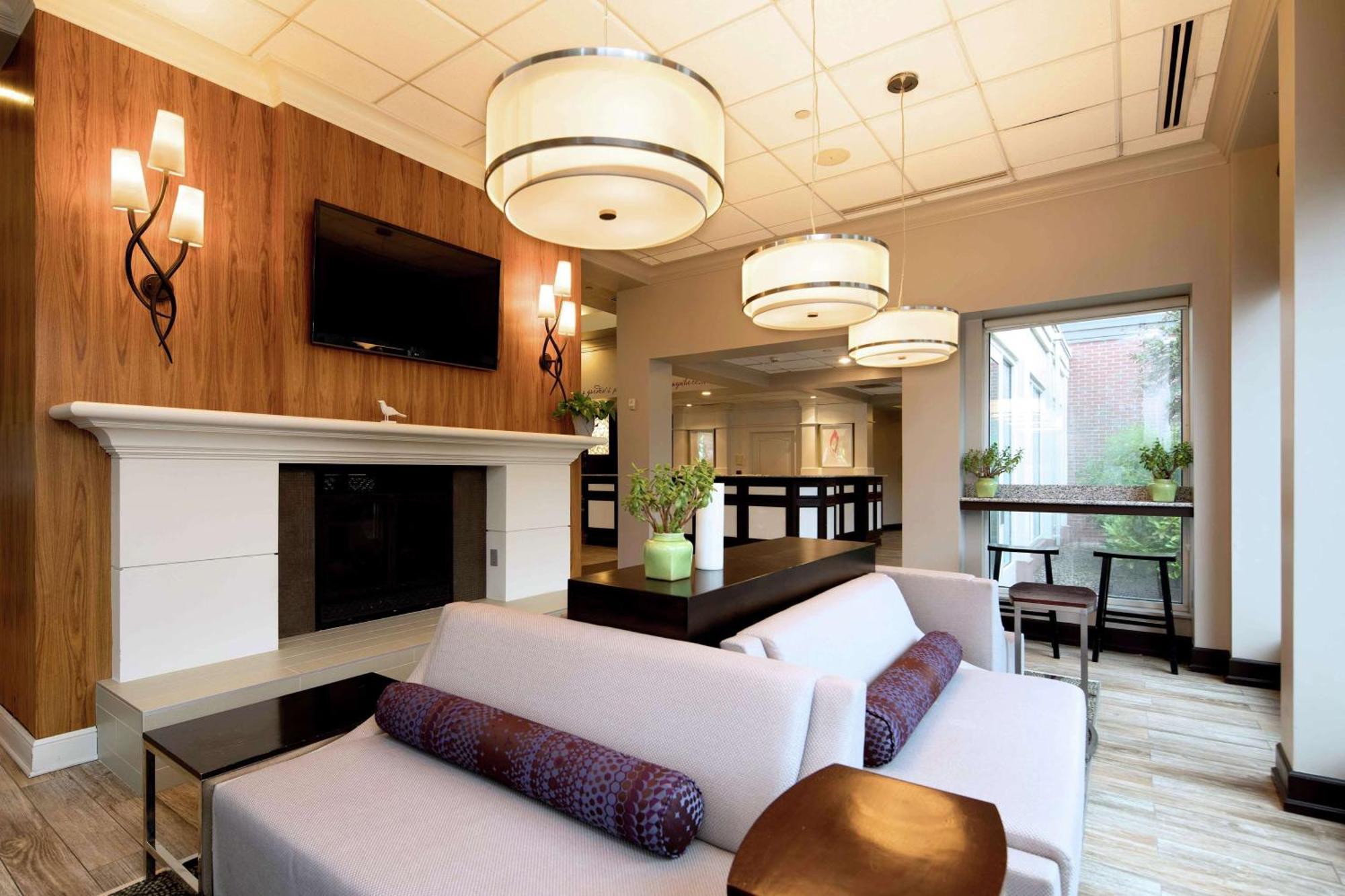 Hilton Garden Inn Auburn Riverwatch Eksteriør billede